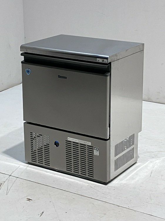 引取　2023年新品購入 45kgタイプ 大和冷機 製氷機 DRI-45LMF 引取2023年新品購入 45kgタイプ 大和冷機 製氷機 DRI-45LMF
