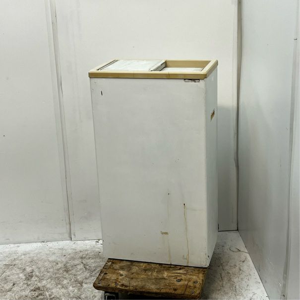 サンデン 冷凍ストッカー PF-057X | 無限堂厨房ネットショップ