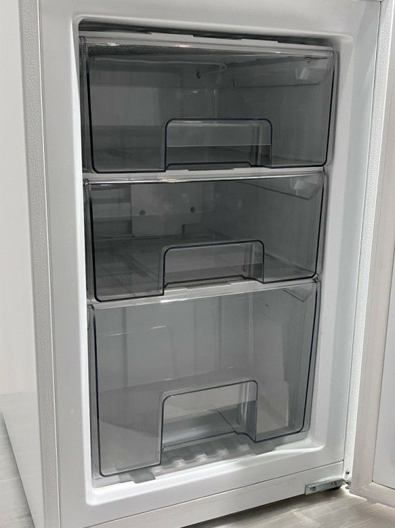 アレジア　冷蔵庫2022年製　愛知県引き取りまたは配送相談　ノンフロン　2ドア アレジア 冷蔵庫2022年製 愛知県引き取り ノンフロン 2ドア アレジア