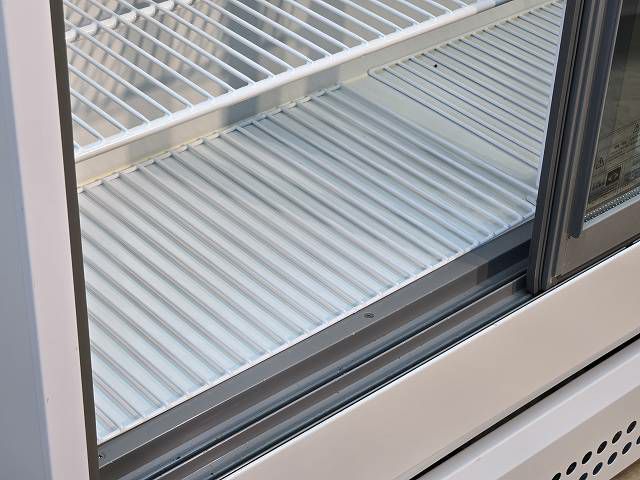 サンデン リーチイン冷蔵ショーケース TRM-SS40XF | 無限堂厨房ネット