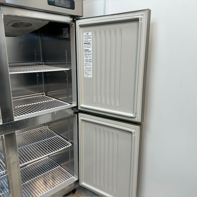 縦型冷凍庫（ホシザキ）HF-120A-1ML・2020年 hrf90at_1_bk.jpg