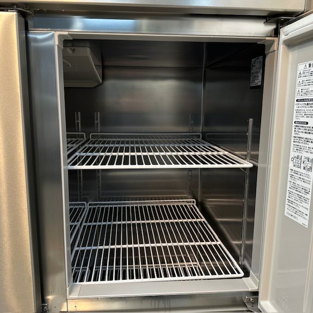 ☆ホシザキ縦型冷凍庫・HF-180A3-ML・19年製 ☆ホシザキ縦型冷凍庫・HF-180A3-ML・19年製