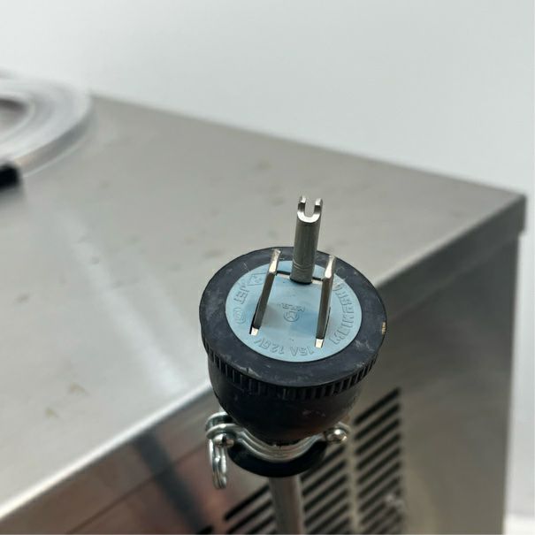 FMI 小型アイスクリームフリーザー(ハイパートロンミニ) HTF-6N | 無限