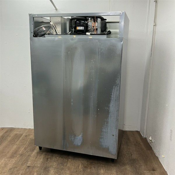 ホシザキ 縦型冷凍庫 HF-120NA3 | 無限堂厨房ネットショップ