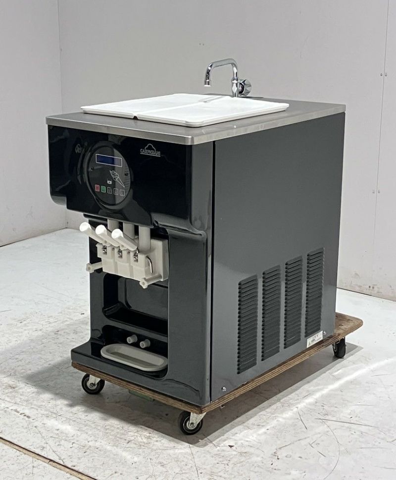 カルピジャーニ ソフトクリームフリーザー 193G/SP/N(水冷式