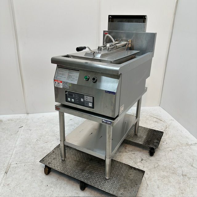 2024年8月購入 MGZ-066　マルゼン　ガス餃子焼器　スタンダードシリーズ 餃子焼機 マルゼン MGZ-066W 都市ガス 業務用 中古/送料別途見積