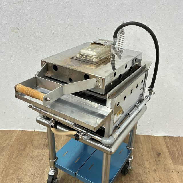 (86-15)RINNAI リンナイ イカ焼き器 TYPE R-402-2 両面プレス式 都市ガス用 業務用 中古 厨房機器 縁日 屋台 飲食店 店舗 86-15)RINNAI リンナイ イカ焼き器 TYPE R-402-2 両面プレス式 都市